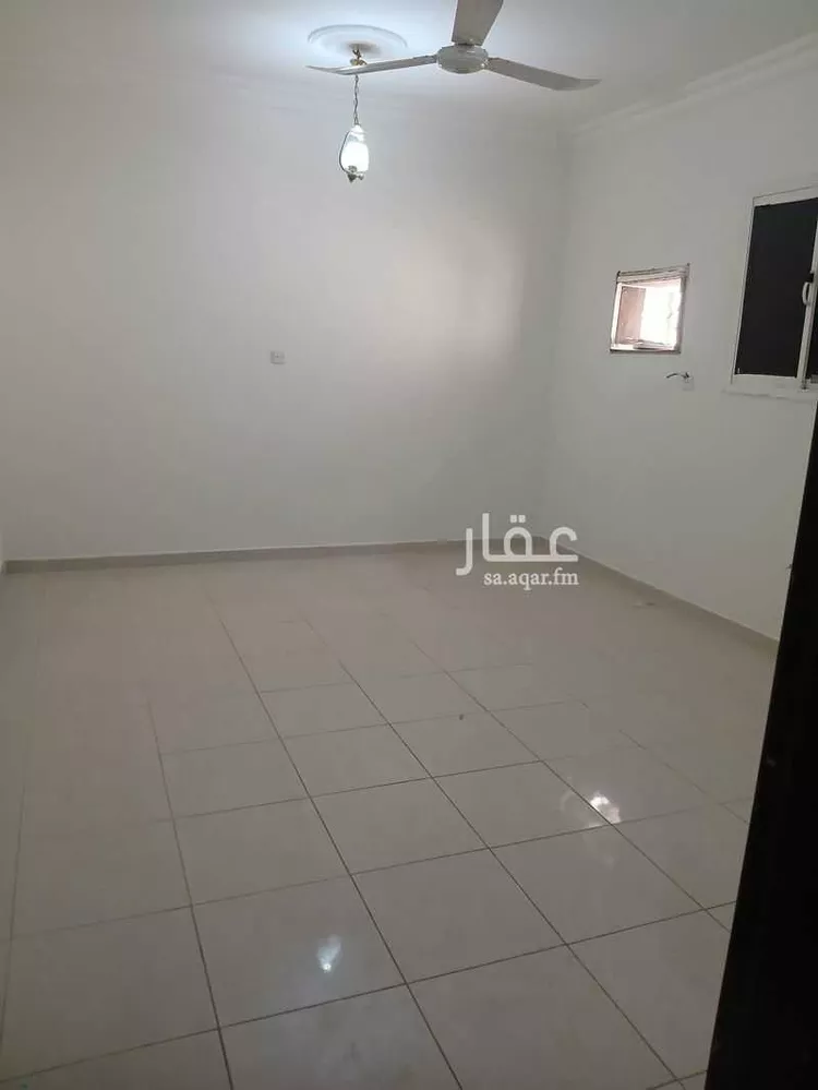 شقة للإيجار في شارع حمزة ابن عبدالمطلب ، حي السويدي الغربي ، الرياض ، منطقة الرياض