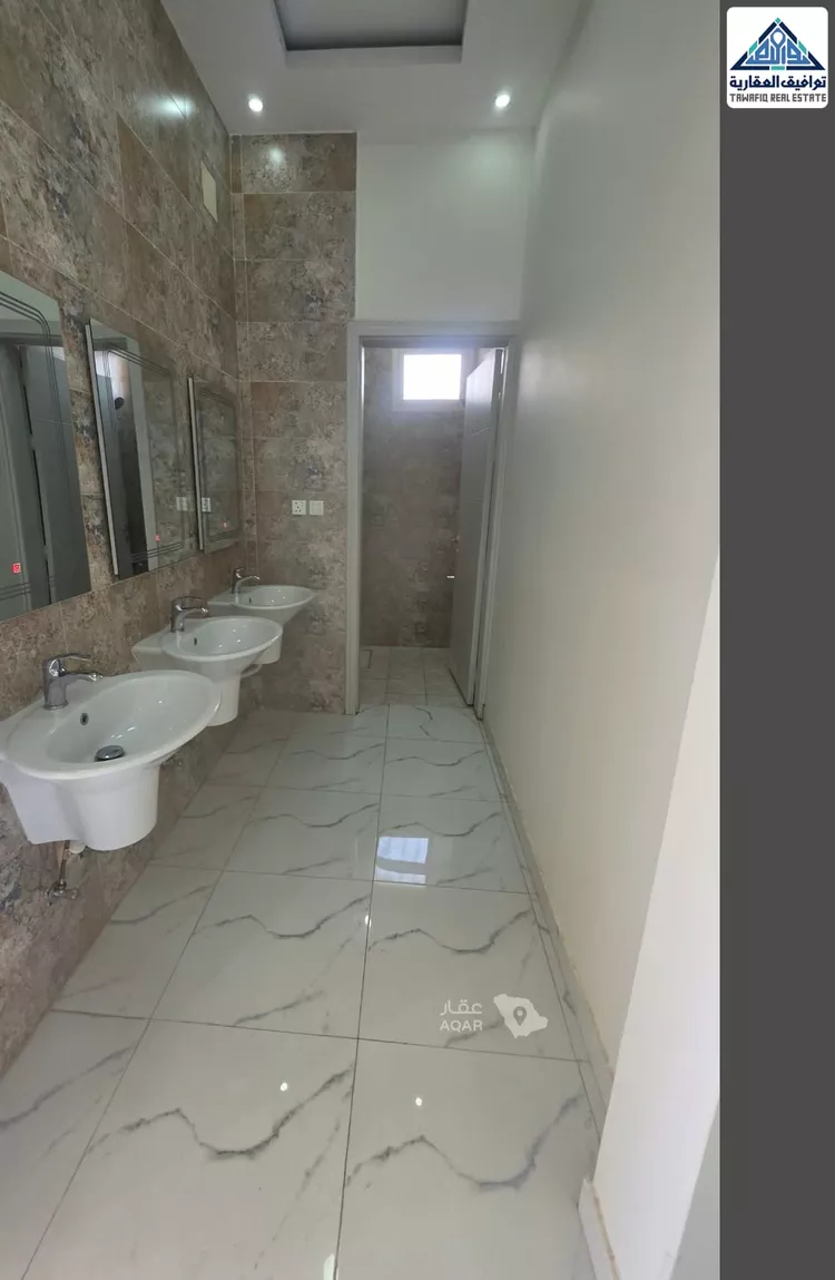 Floor for Rent in Buraydah Al Akhdar 11
