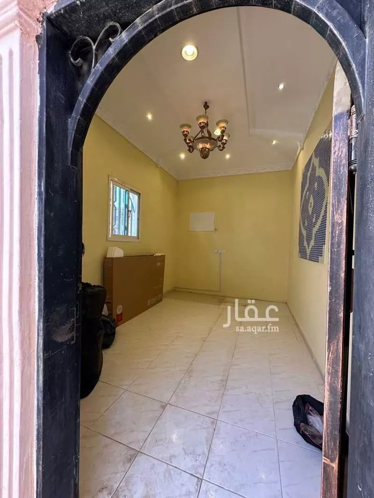 فيلا للبيع في شارع إبراهيم بن نغيمش, حي شبرا, مدينة الرياض, منطقة الرياض صورة 5