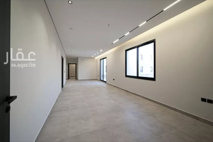 Floor for Sale in Riyadh Al Janadriyah 15