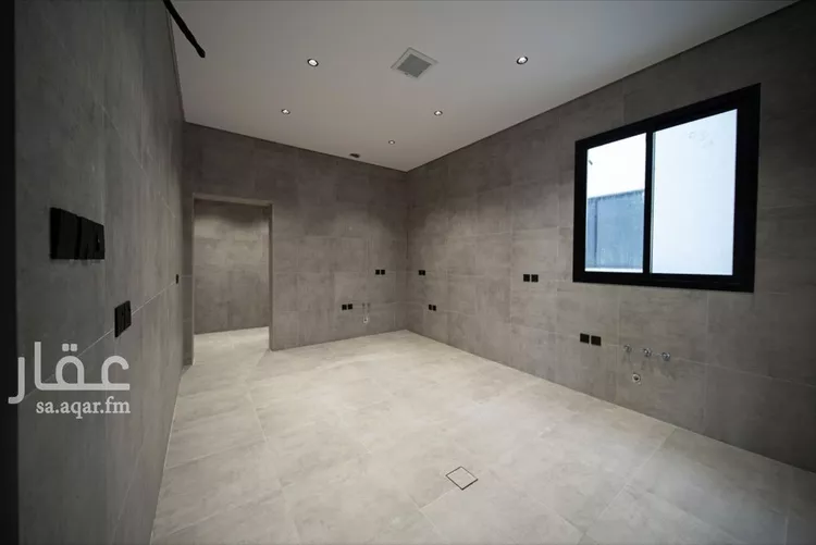 Floor for Sale in Riyadh Al Janadriyah 17