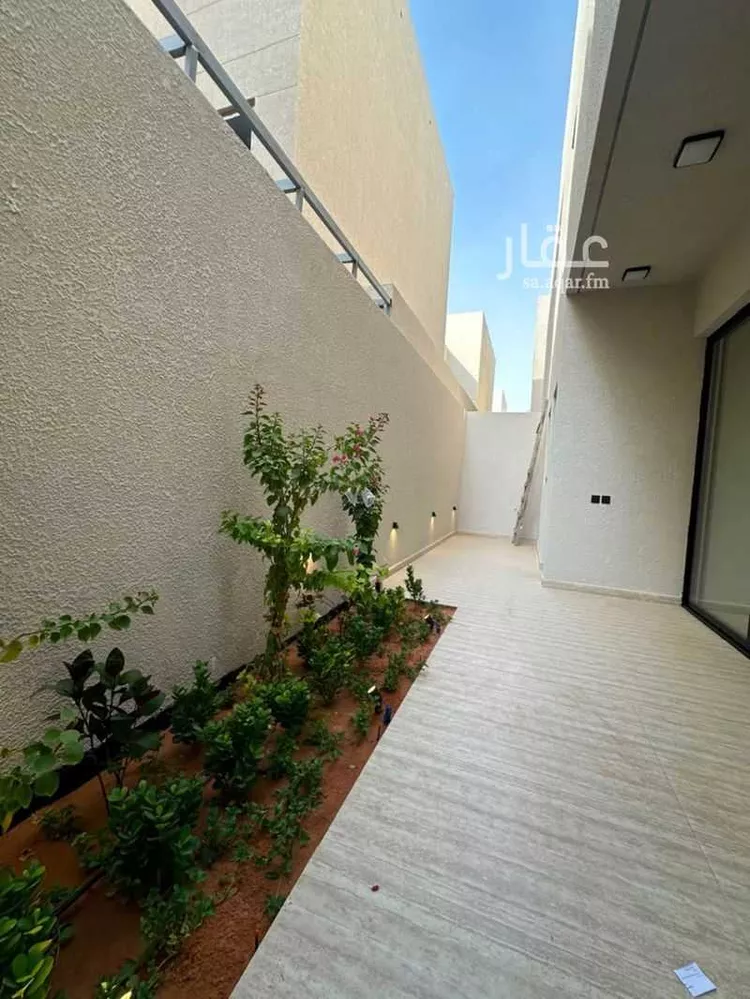 فيلا للبيع في شارع القلاع, حي الرمال, مدينة الرياض, منطقة الرياض 12
