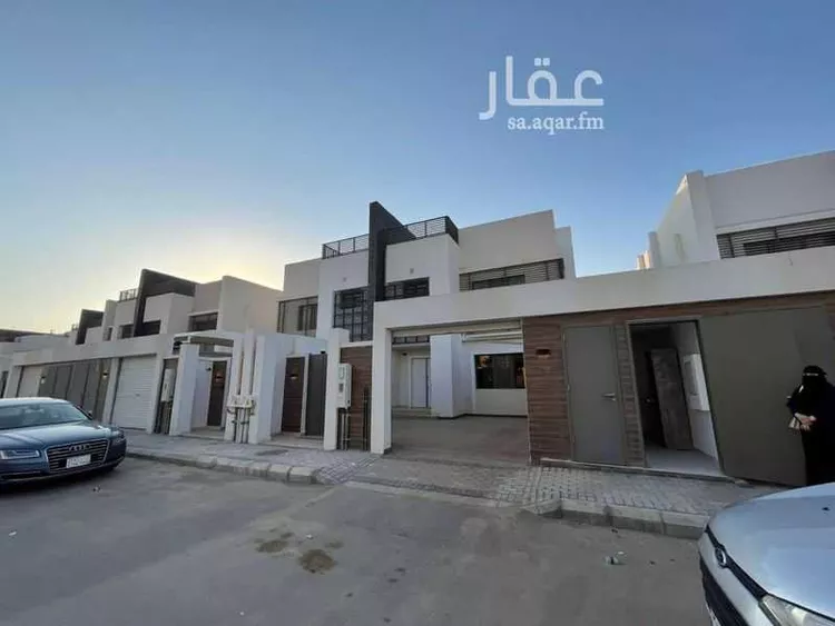 فيلا للإيجار في شارع جعفر البغدادي, حي الرمال, مدينة الرياض, منطقة الرياض 1 صورة