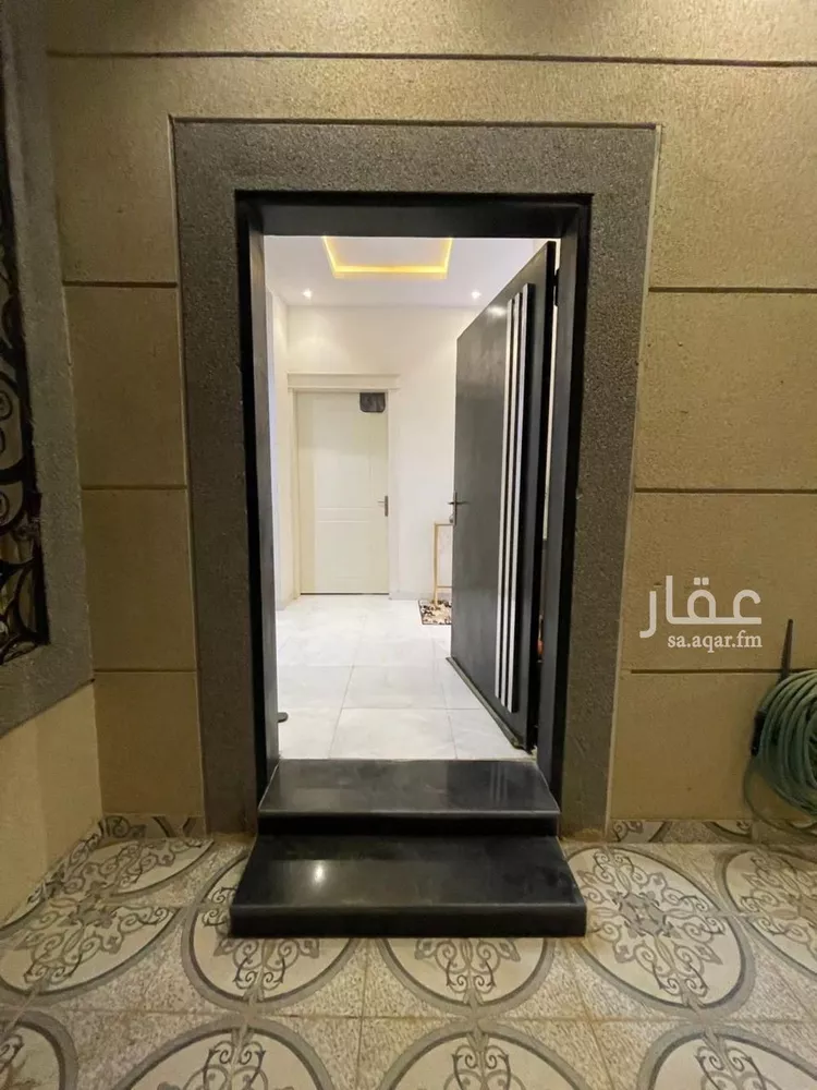 فيلا للإيجار في شارع السيد عبدالله شطا, حي بدر, مدينة الرياض, منطقة الرياض صورة 4