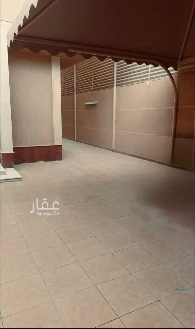 فيلا للبيع في شارع رقم 40, حي العزيزية, مدينة الرياض, منطقة الرياض صورة 2