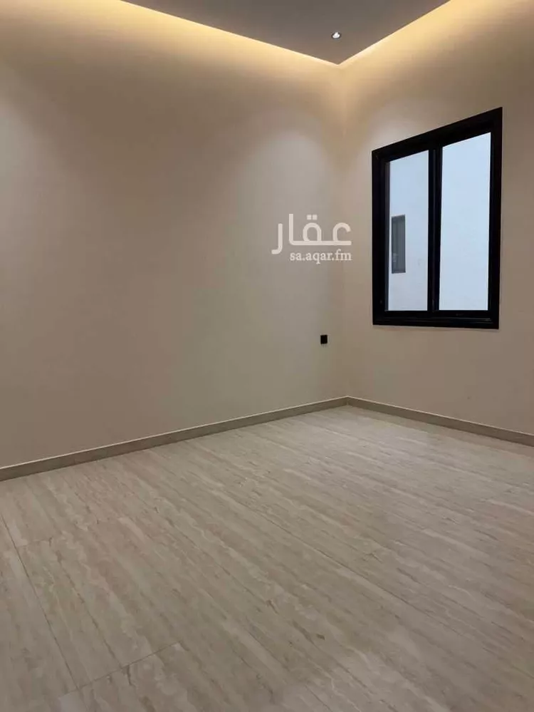 دور للبيع في شارع أحمد بن مخلد, حي الصفاء, مدينة الرياض, منطقة الرياض صورة 3