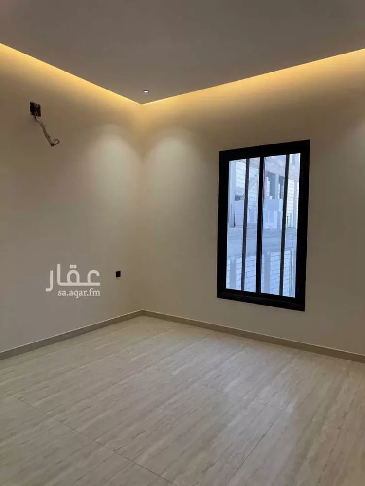 دور للبيع في شارع أحمد بن مخلد, حي الصفاء, مدينة الرياض, منطقة الرياض صورة 3