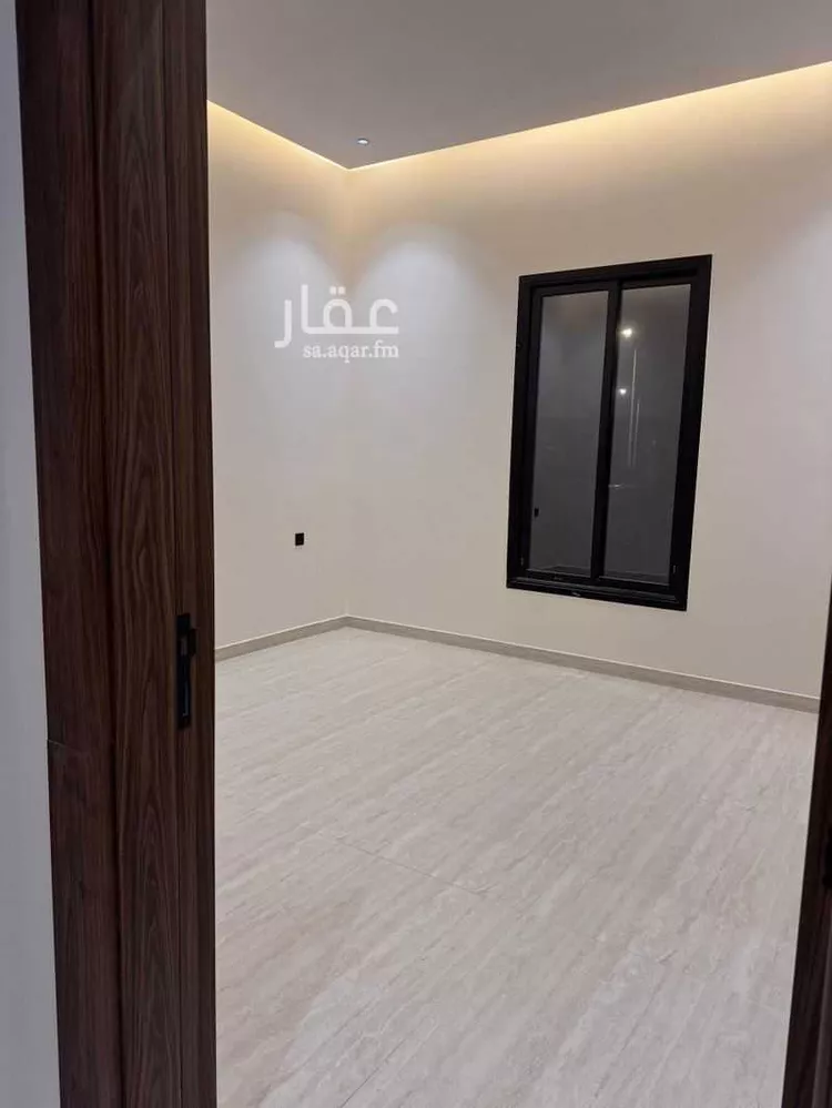 دور للبيع في شارع أحمد بن مخلد, حي الصفاء, مدينة الرياض, منطقة الرياض 7