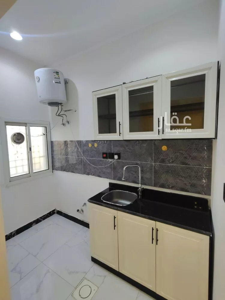 شقة للإيجار في شارع جبل علي, حي غرناطة, مدينة الرياض, منطقة الرياض