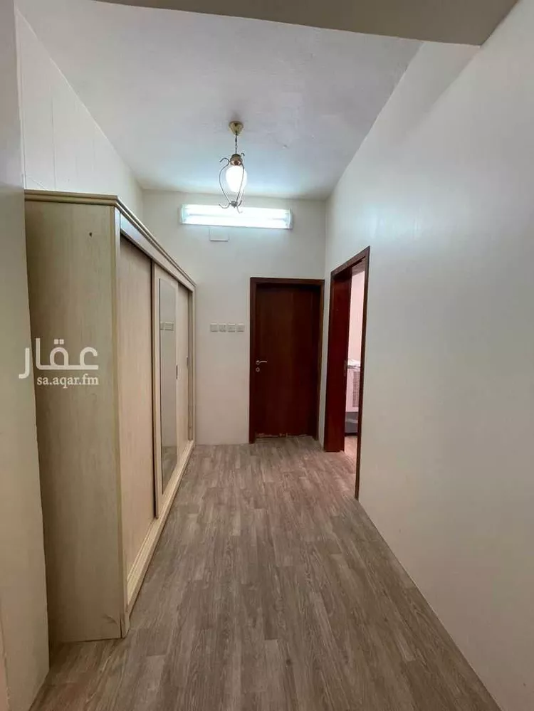 عمارة للإيجار في شارع كفر سعيد, حي المروج, مدينة أبها, منطقة عسير صورة 2