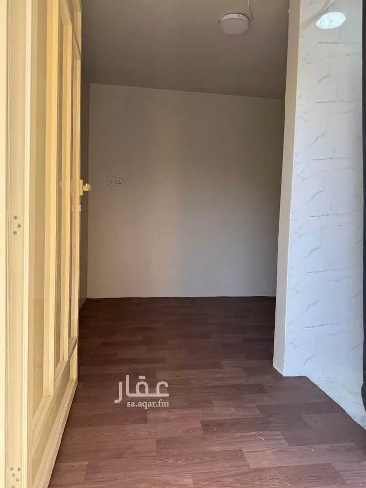 غرفة للإيجار في شارع ابو علي القرشي, حي قرطبة, مدينة الخبر, المنطقة الشرقية