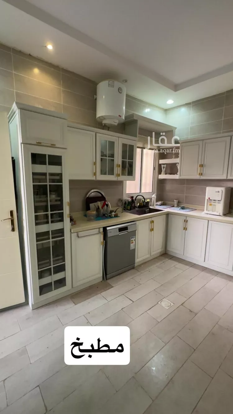 فيلا للبيع في شارع عتيك بن قيس, حي طيبة, مدينة الرياض, منطقة الرياض صورة 3