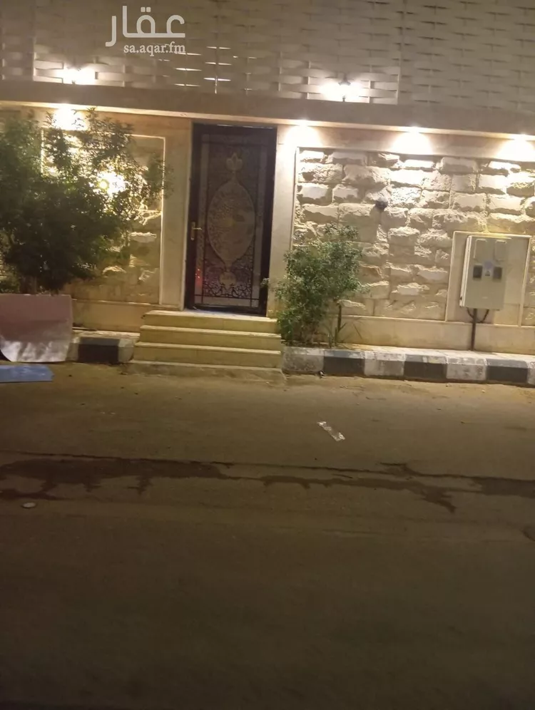 فيلا للبيع في شارع بدر 11, حي بدر, مدينة سكاكا, منطقة الجوف صورة 3