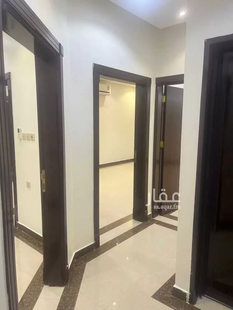 عمارة للإيجار في شارع الفروسية, حي ظهرة لبن, مدينة الرياض, منطقة الرياض 1 صورة