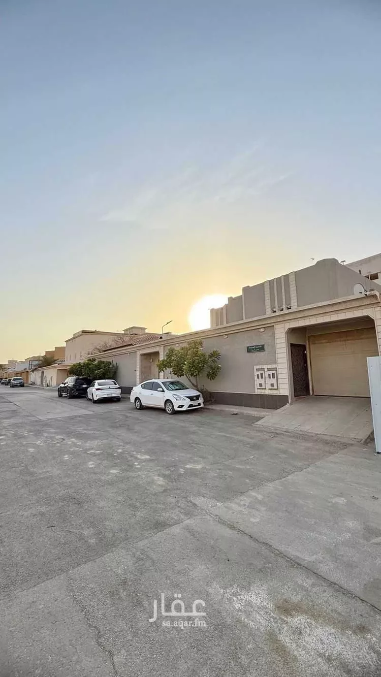 فيلا للبيع في شارع العينة, حي شبرا, مدينة الرياض, منطقة الرياض صورة 2