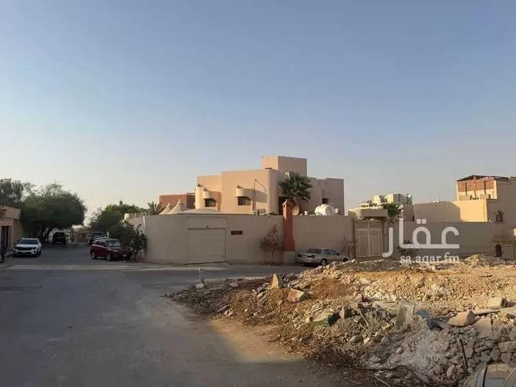فيلا للبيع في شارع المنذر بن الطفيل, حي الربوة, مدينة الرياض, منطقة الرياض
