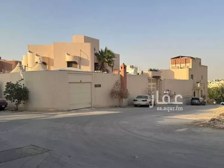 فيلا للبيع في شارع المنذر بن الطفيل, حي الربوة, مدينة الرياض, منطقة الرياض