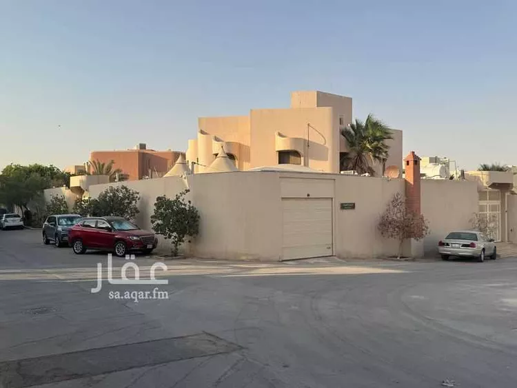 فيلا للبيع في شارع المنذر بن الطفيل, حي الربوة, مدينة الرياض, منطقة الرياض صورة 5