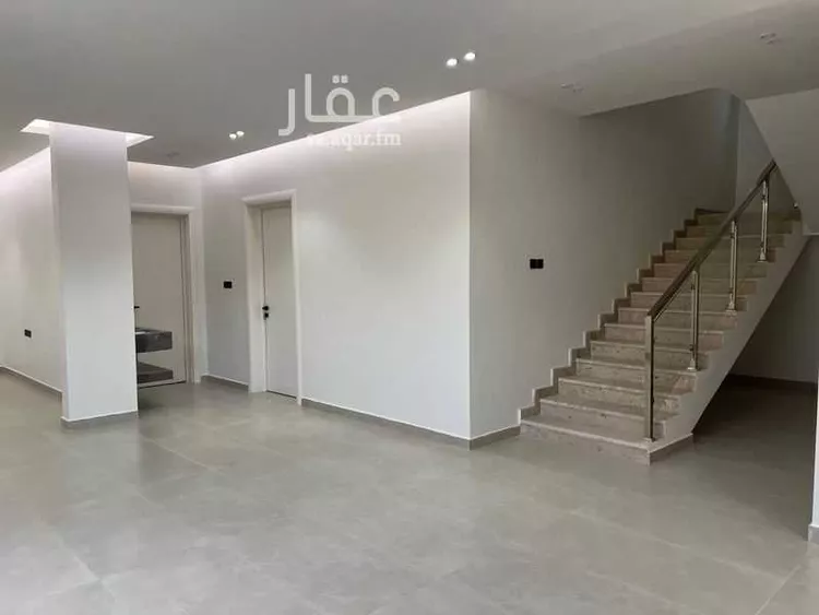 فيلا للبيع في شارع هشام بن معاويه, حي العزيزية الثاني, مدينة الاحساء, المنطقة الشرقية صورة 2