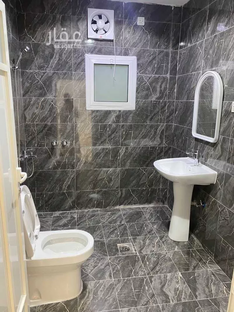 عمارة للبيع في شارع سفيان بن اسد ، حي غرناطة ، الدمام ، الدمام صورة 3