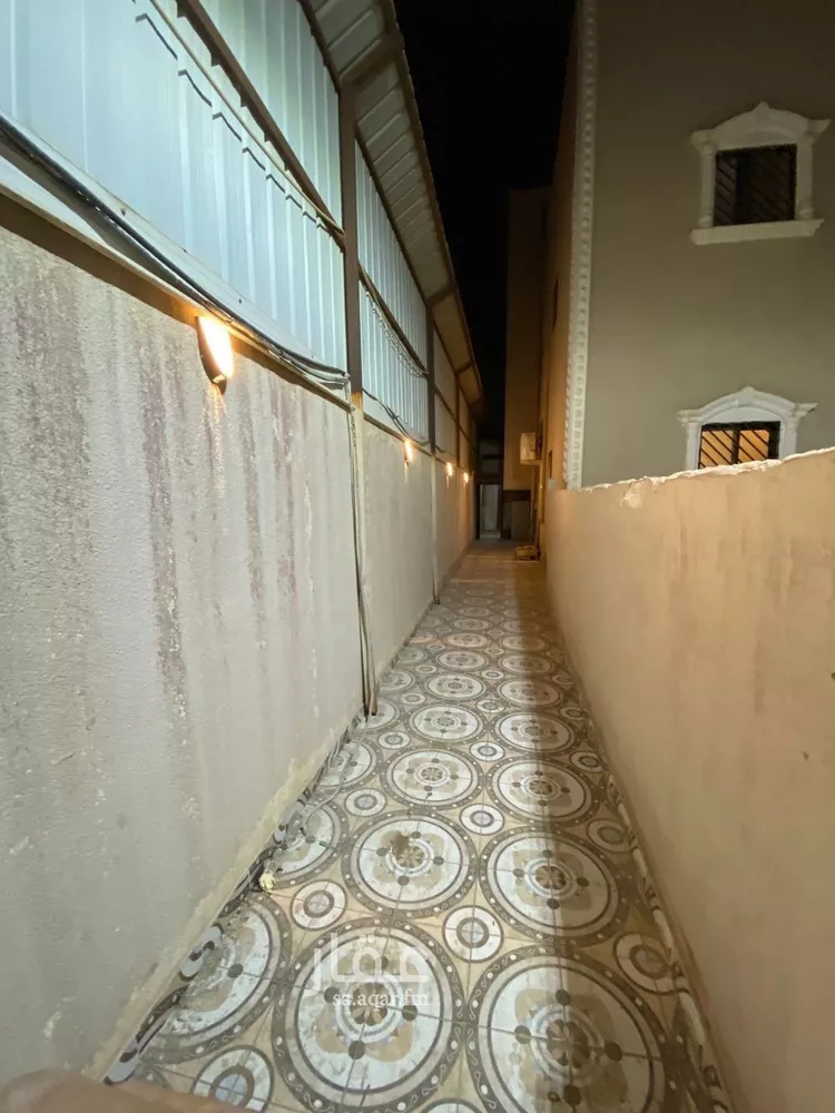فيلا للبيع في شارع الدفاع, حي إشبيلية, مدينة الرياض, منطقة الرياض صورة 5
