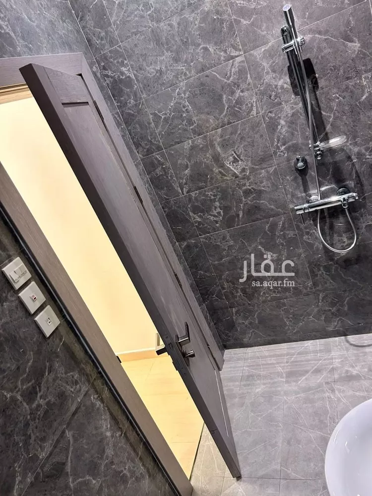 شقة للإيجار في شارع الرحيبات, حي الملقا, مدينة الرياض, منطقة الرياض 8