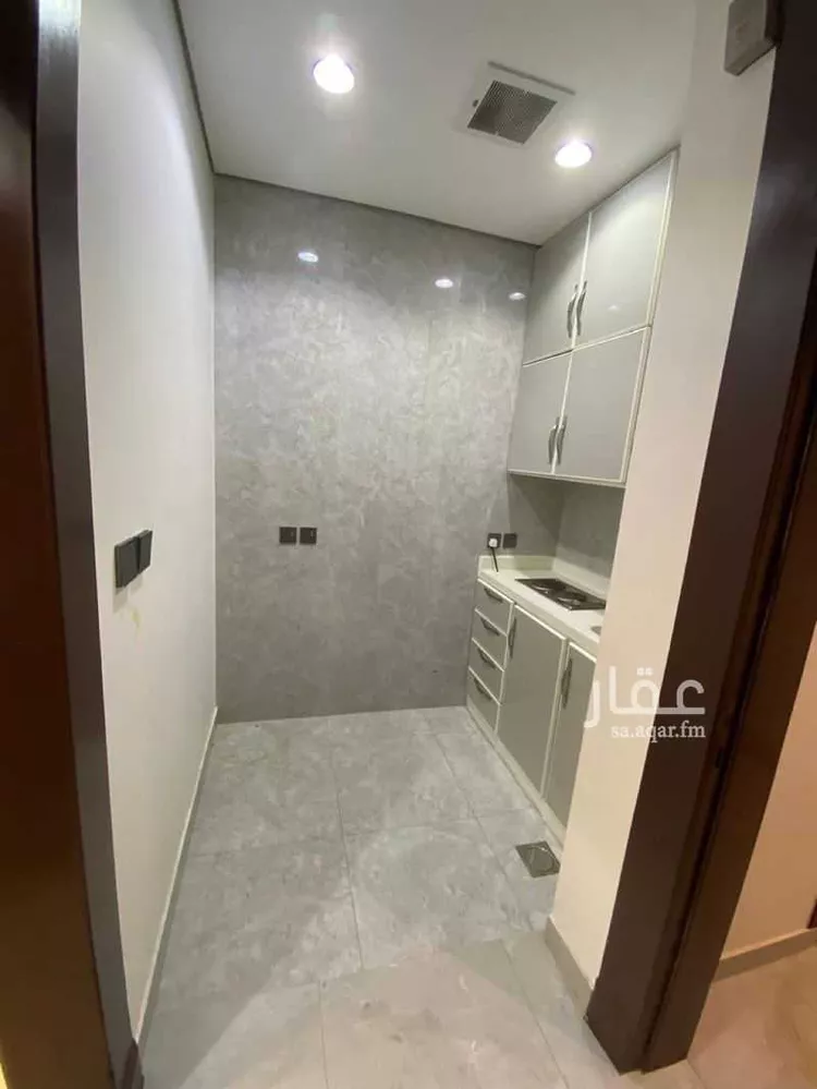 شقة للإيجار في شارع سعود بن عبدالعزيز بن محمد الفرعي, حي المروج, مدينة الرياض, منطقة الرياض صورة 2