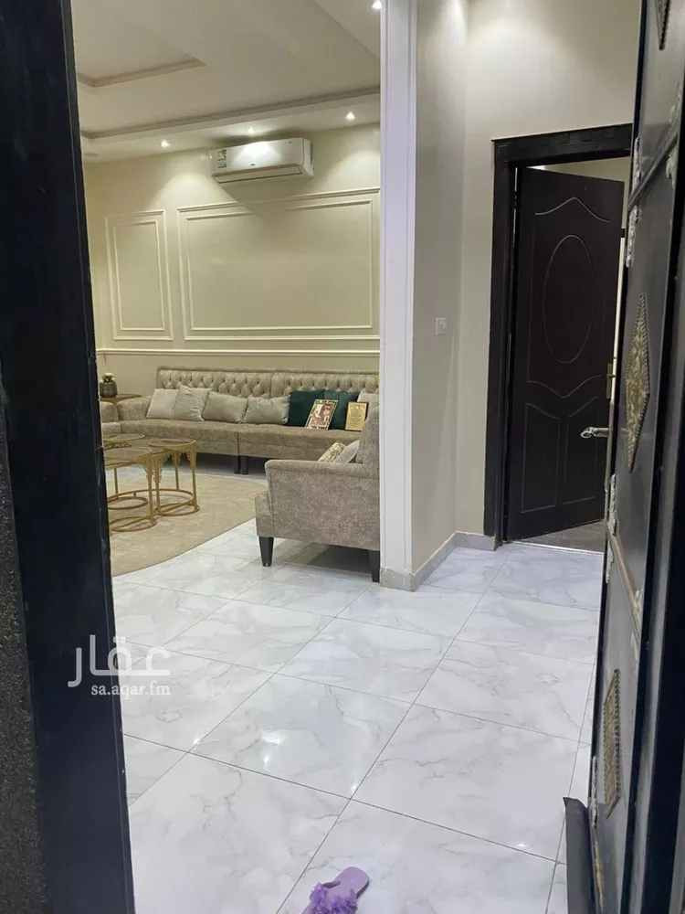 فيلا للبيع في شارع حمزة بن عبدالمطلب, حي الرمال, مدينة الرياض, منطقة الرياض