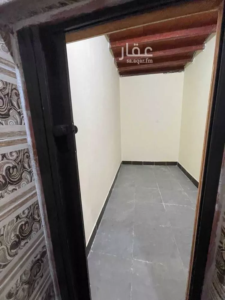 غرفة للإيجار في شارع عبد العزيز بن حسين المعشوق ، حي مدائن الفهد ، جدة ، جدة