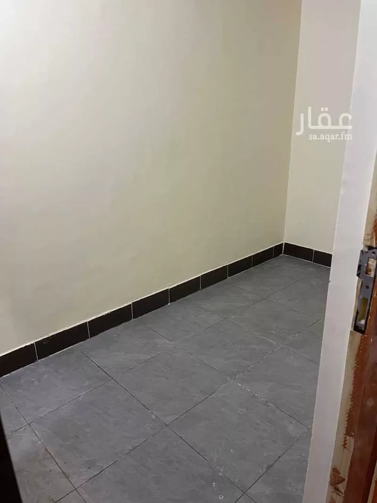 غرفة للإيجار في شارع عبد العزيز بن حسين المعشوق ، حي مدائن الفهد ، جدة ، جدة صورة 3