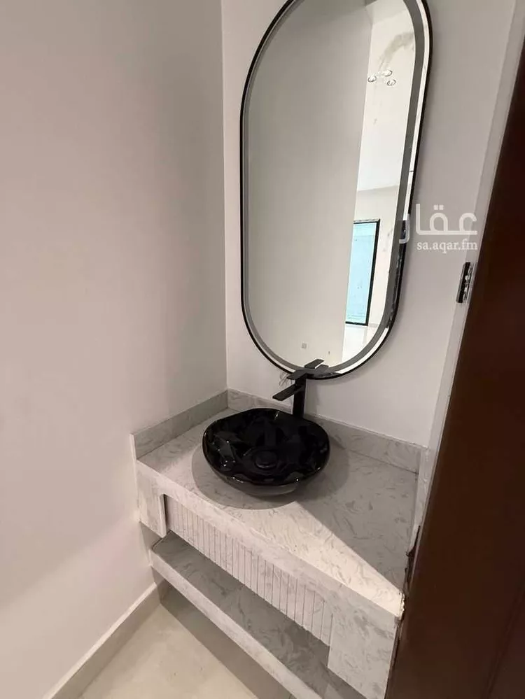 دور للبيع في شارع عثمان الرويني, حي البيان, مدينة الرياض, منطقة الرياض 7