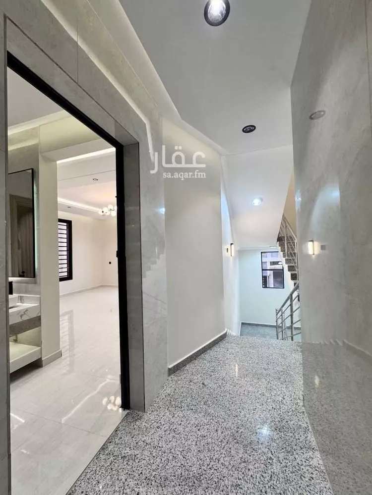 دور للبيع في شارع العام, حي المعلاة, مدينة احد رفيده, منطقة عسير صورة 5