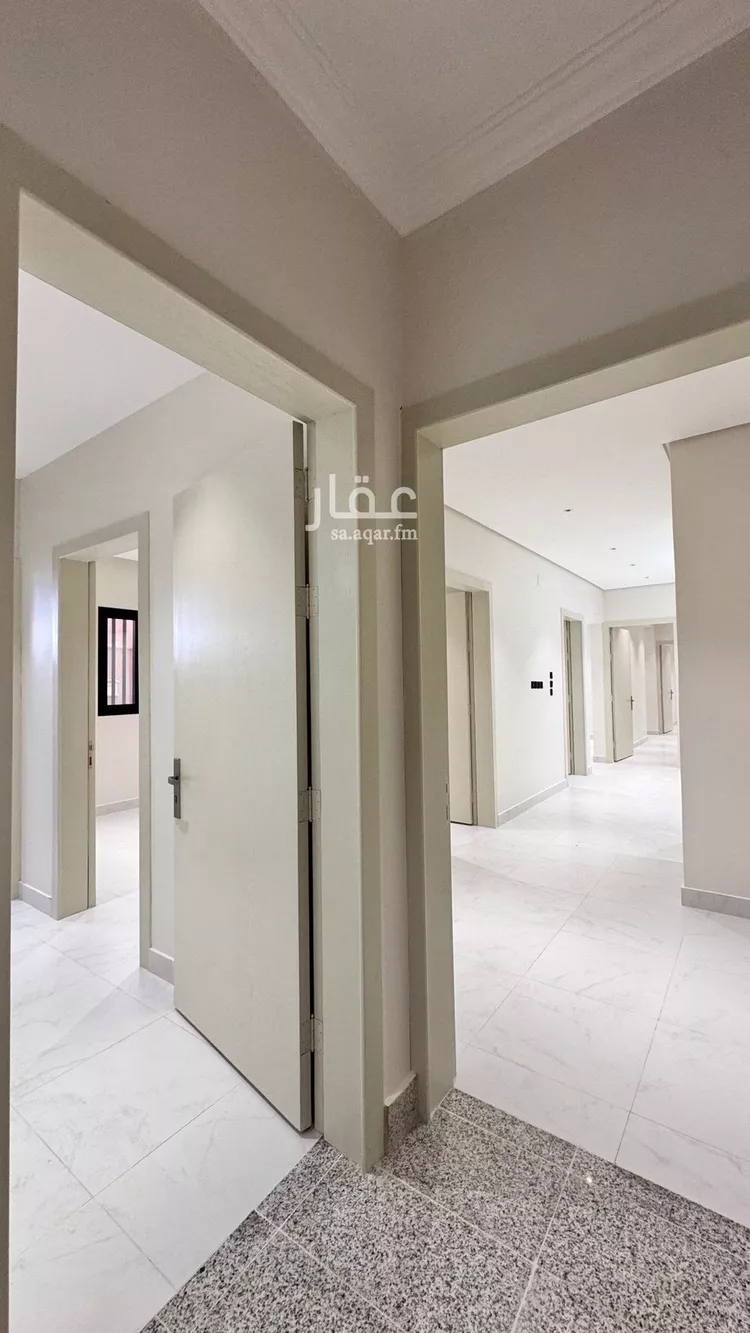 شقة للبيع في شارع العام, حي ال بريد, مدينة احد رفيده, منطقة عسير صورة 3