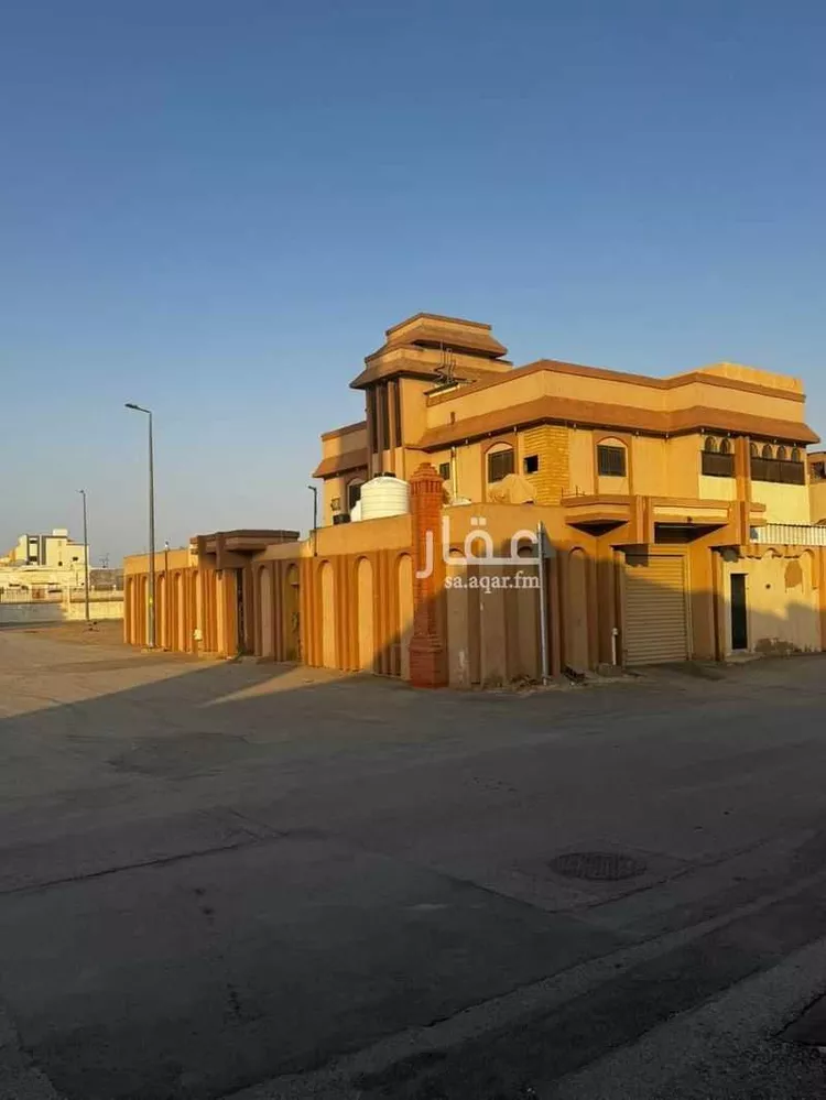 عمارة للبيع في شارع عبدالرحمن العلوي, حي القويع, مدينة بريده, منطقة القصيم