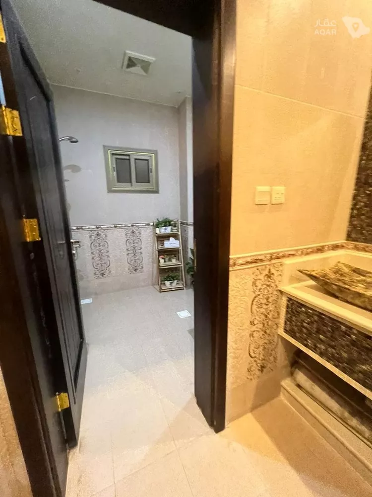 فيلا للبيع في شارع زافر بن سليمان, حي شوران, مدينة المدينة المنورة, منطقة المدينة المنورة 14