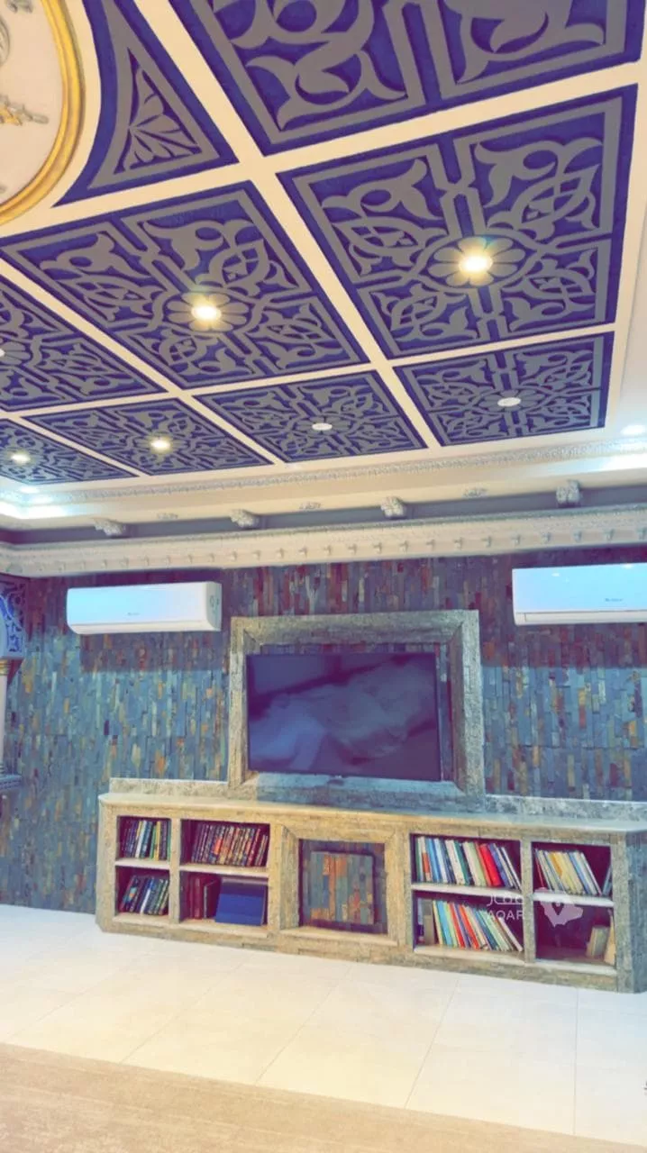 فيلا للبيع في شارع زافر بن سليمان, حي شوران, مدينة المدينة المنورة, منطقة المدينة المنورة 11
