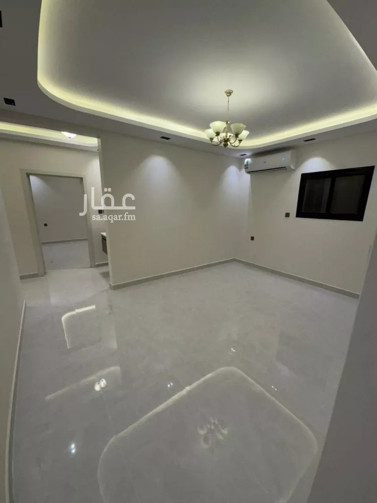 فيلا للبيع في شارع بويط, حي إشبيلية, مدينة الرياض, منطقة الرياض صورة 5