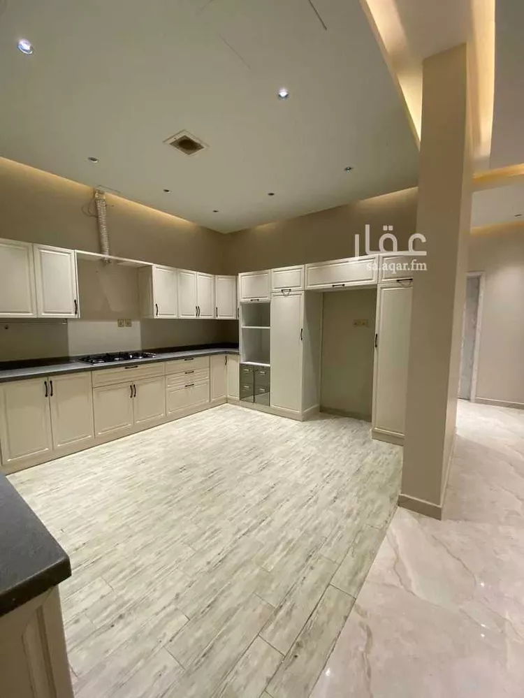 Floor for Rent in Riyadh Ar Rawabi 7