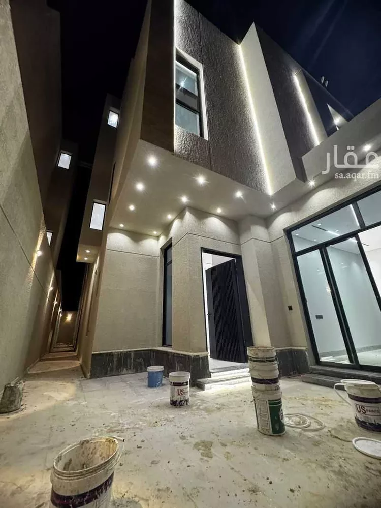 Floor for Sale in Riyadh Dhahrat Namar