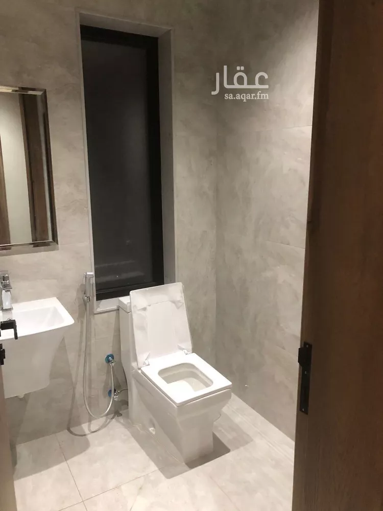 شقة للبيع في شارع الملك عبد الله, حي الشاطئ الغربي, مدينة الدمام, المنطقة الشرقية صورة 5