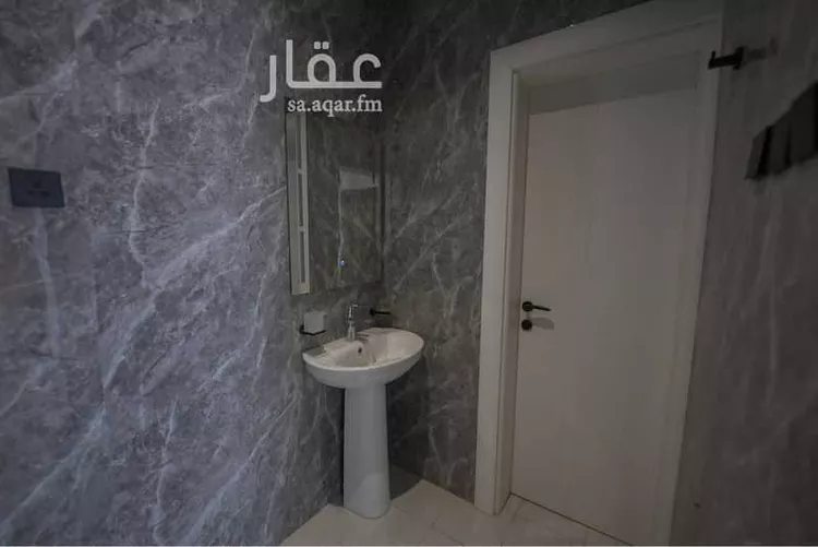 شقة للإيجار في شارع عبدالله ابن ابي امية ، حي الكوثر ، جدة ، جدة صورة 3
