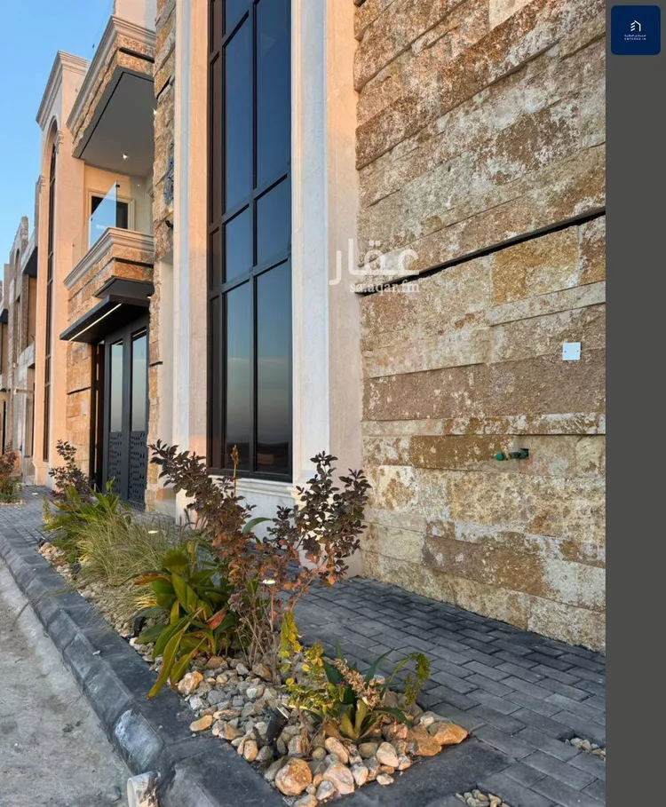 فيلا للبيع في شارع قطب الدين بن السلطان, حي المهدية, مدينة الرياض, منطقة الرياض صورة 2