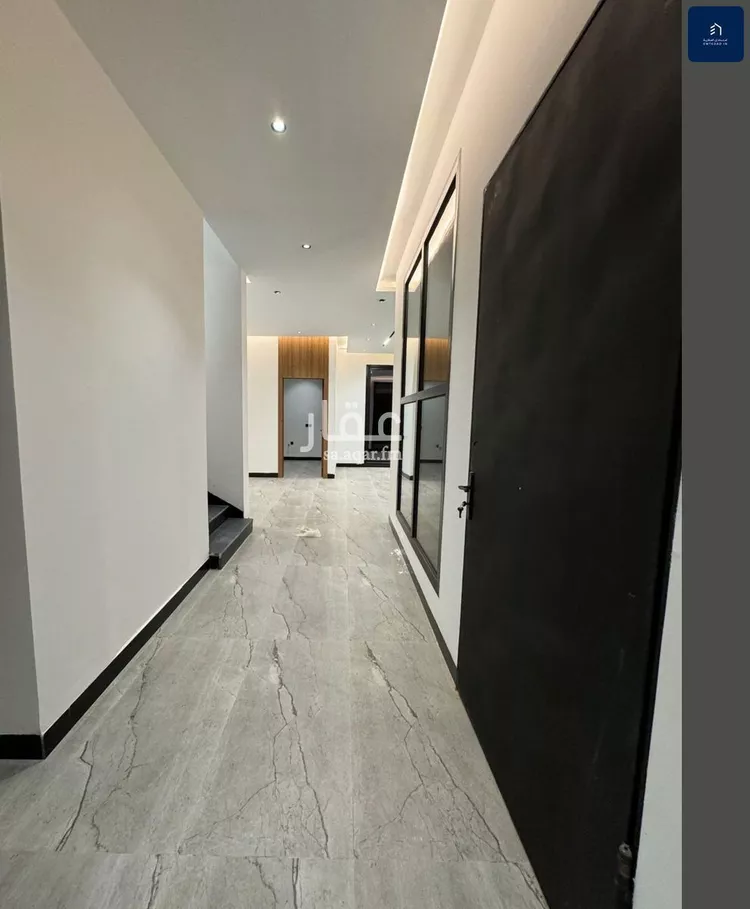 فيلا للبيع في شارع محمد بن عبدالرحمن ريس, حي المهدية, مدينة الرياض, منطقة الرياض صورة 3