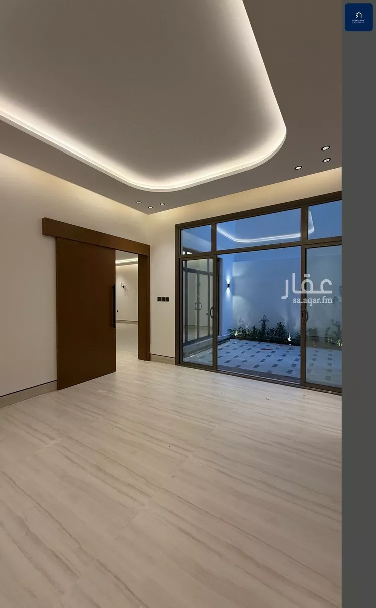 فيلا للبيع في شارع محمد بن عبدالرحمن ريس, حي المهدية, مدينة الرياض, منطقة الرياض صورة 4