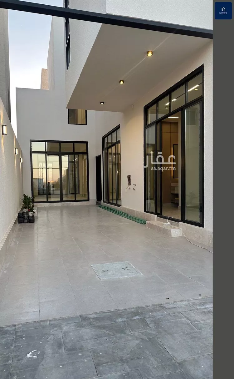 فيلا للبيع في شارع إبراهيم بن محمد الزمزمي, حي المهدية, مدينة الرياض, منطقة الرياض صورة 2