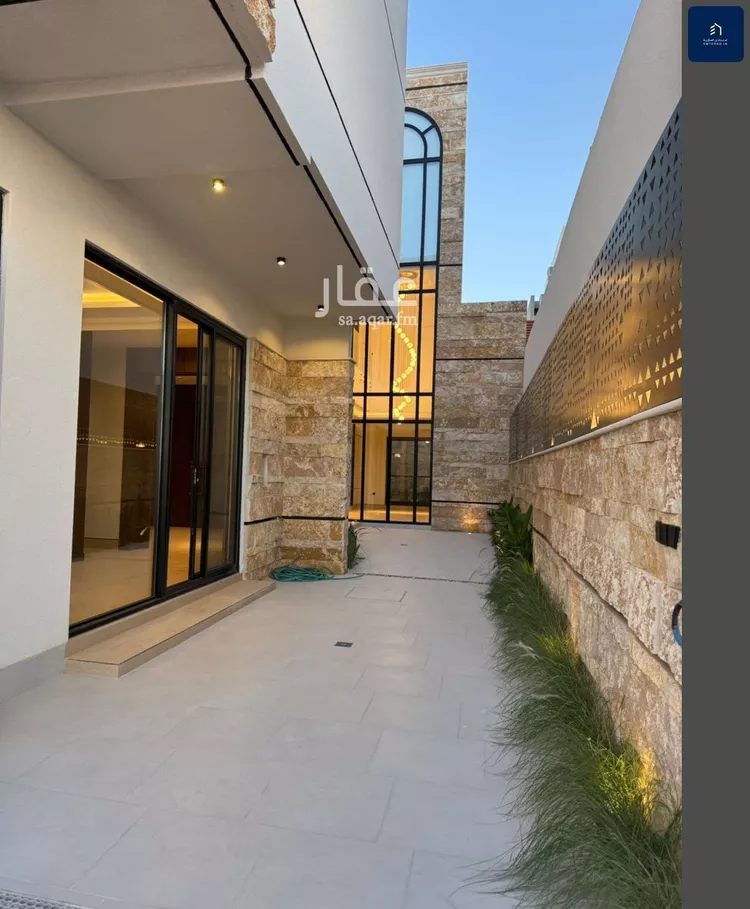 فيلا للبيع في شارع قطب الدين بن السلطان, حي المهدية, مدينة الرياض, منطقة الرياض صورة 3