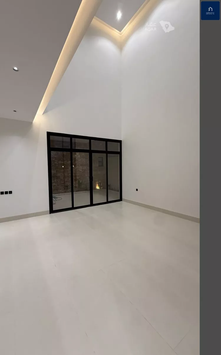 فيلا للبيع في شارع محمد بن ابي بكر القيم, حي المهدية, مدينة الرياض, منطقة الرياض 5