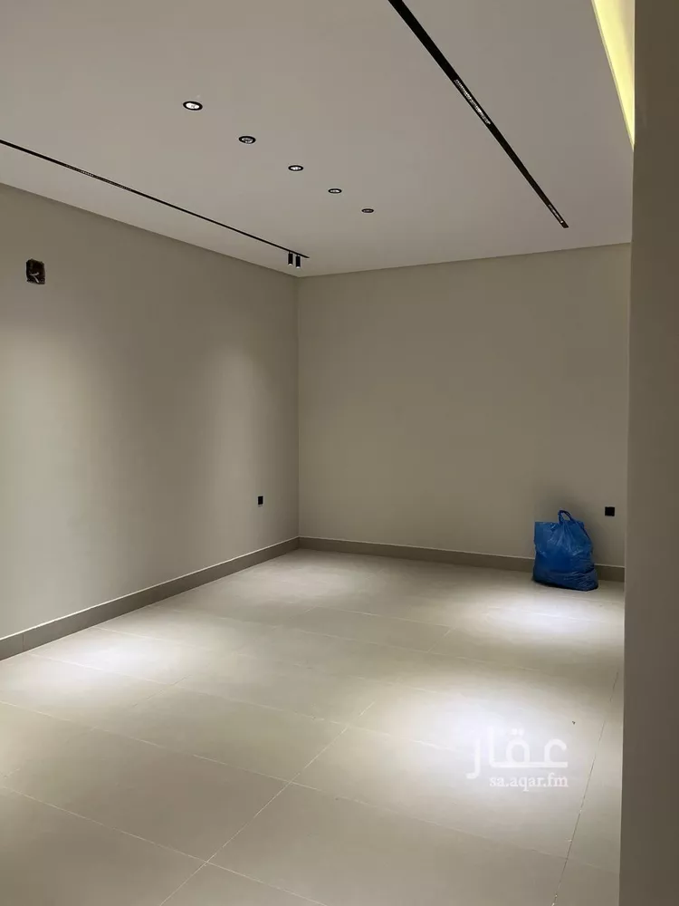 فيلا للبيع في شارع محمد بن هبة الله, حي المهدية, مدينة الرياض, منطقة الرياض صورة 4