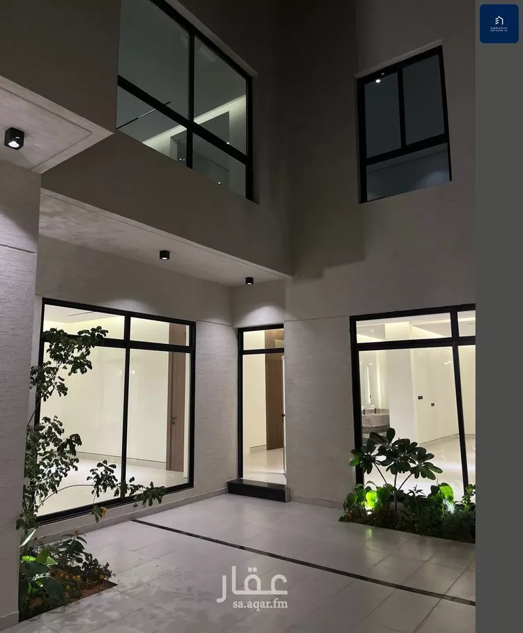 فيلا للبيع في شارع قطب الدين بن السلطان, حي المهدية, مدينة الرياض, منطقة الرياض صورة 3