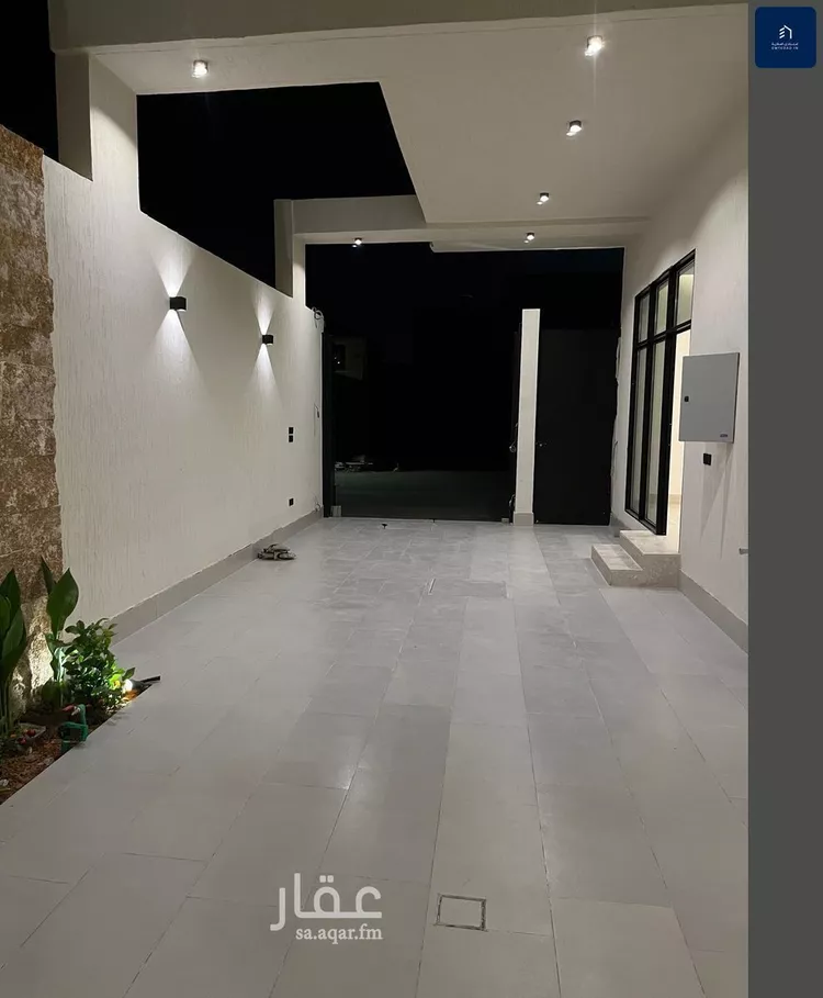 فيلا للبيع في شارع محمد بن عبدالرحمن ريس, حي المهدية, مدينة الرياض, منطقة الرياض صورة 3